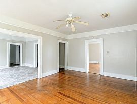 Beautiful Home For Your Comfort  in Montgomery, AL (Photo 6 of 10)