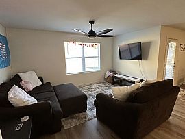 Beautiful Home For Your Comfort  in Northport, AL (Photo 11 of 12)