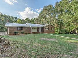 Beautiful Home For Your Comfort  in Enterprise, AL