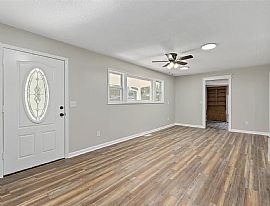 Beautiful Home For Your Comfort  in Enterprise, AL (Photo 11 of 12)