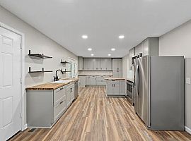 Beautiful Home For Your Comfort  in Enterprise, AL (Photo 8 of 12)