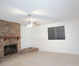 Beautiful Home For Your Comfort  in Bay Minette, AL (Photo 3 of 12)