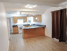 Beautiful Home For Your Comfort  in Bay Minette, AL (Photo 7 of 12)