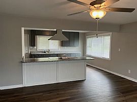 Beautiful Home For Your Comfort  in New Hope, AL (Photo 2 of 12)