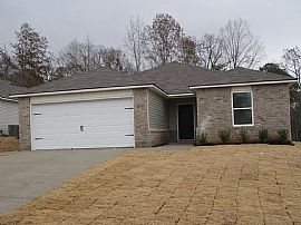 Beautiful Home For Your Comfort  in Odenville, AL