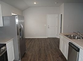 Beautiful Home For Your Comfort  in Odenville, AL (Photo 5 of 12)