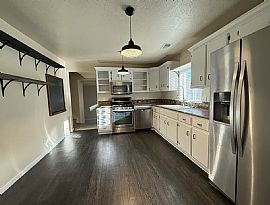 Beautiful Home For Your Comfort  in Casper, WY (Photo 7 of 12)