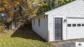 15 Elmhurst St, Waterville, Me 04901 House For Rent in Waterville, ME (Photo 3 of 12)