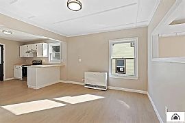 15 Elmhurst St, Waterville, Me 04901 House For Rent in Waterville, ME (Photo 7 of 12)