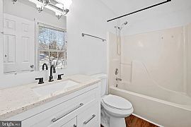869 Holly Ave, Edgewater, Md 21037 Spacious House For Rent  in Edgewater, MD (Photo 11 of 12)