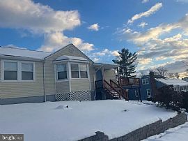 7931 Rolling View Ave, Baltimore, Md 21236 in Baltimore, MD (Photo 2 of 12)