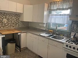 7931 Rolling View Ave, Baltimore, Md 21236 in Baltimore, MD (Photo 6 of 12)