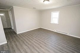 221 Branch St, Berlin, Md 21811 in Berlin, MD (Photo 6 of 12)