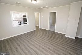 221 Branch St, Berlin, Md 21811 in Berlin, MD (Photo 8 of 12)