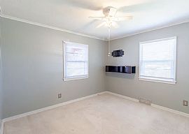 Beautiful Home For Your Comfort  in Cheyenne, WY (Photo 8 of 12)