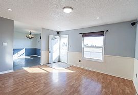 Beautiful Home For Your Comfort  in Cheyenne, WY (Photo 5 of 12)