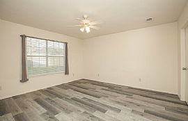 3 Bd 2 Ba Single Family Home  in Mc Kinney, TX (Photo 5 of 9)