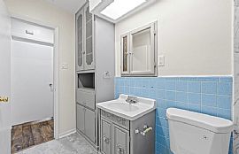 House For Rent.  in Dallas, TX (Photo 6 of 10)