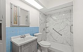 House For Rent.  in Dallas, TX (Photo 7 of 10)