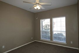 House For Rent  in Fort Worth, TX (Photo 4 of 9)