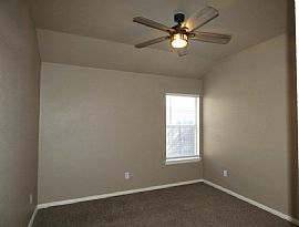 House For Rent  in Fort Worth, TX (Photo 5 of 9)