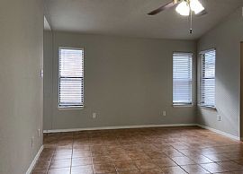 House For Rent.  in Irving, TX (Photo 5 of 11)
