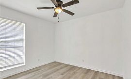 House For Rent.  in Kaufman, TX (Photo 5 of 11)