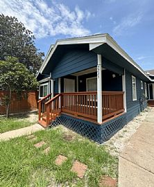House For Rent  in Houston, TX (Photo 1 of 12)