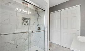 House For Rent  in Lakewood, WA (Photo 3 of 12)