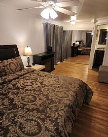 Charming Single Family Home  in Lynnwood, WA (Photo 5 of 11)