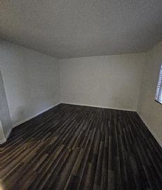 Beautiful Single Family Home  in Kent, WA (Photo 6 of 12)