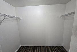 Beautiful Single Family Home  in Kent, WA (Photo 7 of 12)