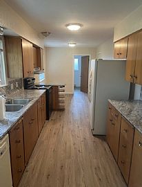 Charming Single Family Home For Rent  in Aberdeen, WA (Photo 3 of 10)