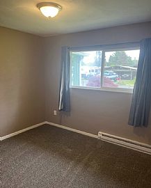 Charming Single Family Home For Rent  in Aberdeen, WA (Photo 7 of 10)