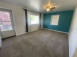 Beautiful Home For Your Comfort  in Cheyenne, WY (Photo 3 of 12)