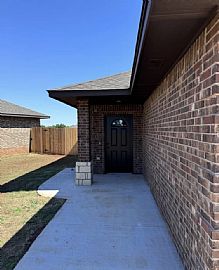  Charming Single Family Home  in Oklahoma City, OK (Photo 2 of 9)