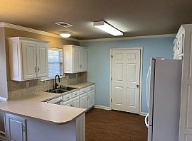 Beautiful Single Family Home  in Ward, AR (Photo 5 of 12)