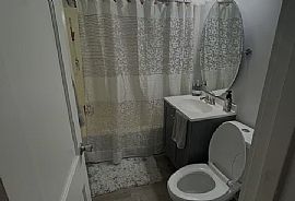 Beautiful Home For Your Comfort  in Michigan City, IN (Photo 10 of 12)