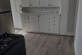 Beautiful Home For Your Comfort  in Michigan City, IN (Photo 9 of 12)