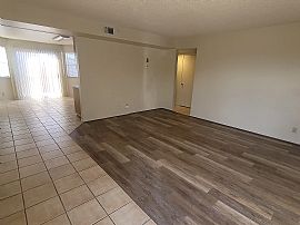 Stunning 2bedroom Apartment  in Ridgecrest, CA (Photo 2 of 8)