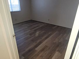 Stunning 2bedroom Apartment  in Ridgecrest, CA (Photo 7 of 8)