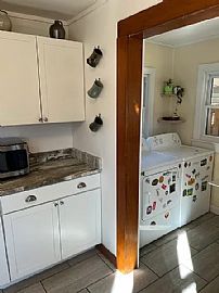 Spacious Room with Covered Parking  in Brevard, NC (Photo 8 of 12)