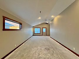  3 Beds   2 Baths  1,384 Sqft 674 Tremont Ln, River Falls, Wi 5 in River Falls, WI (Photo 4 of 11)