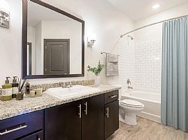 Two Bedroom in Louisville, KY (Photo 11 of 12)