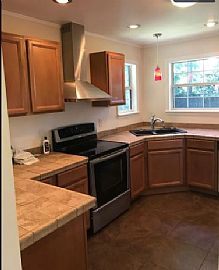 Single Family Residence in Pensacola, FL (Photo 2 of 4)