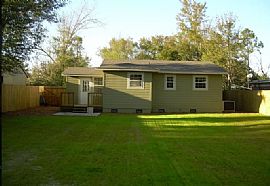 Single Family Residence in Pensacola, FL (Photo 3 of 4)