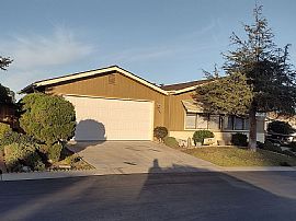 3 Bedrooms, 2 Baths, Fireplace, Fenced Yard in Santa Maria, CA