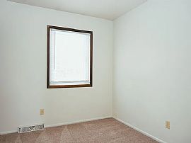 1923 S 17th St, Grand Forks, Nd 58201 House For Renr in Grand Forks, ND (Photo 9 of 12)