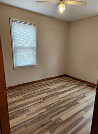 Charming Bedroom Home in Celina, OH (Photo 3 of 7)