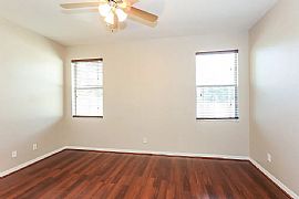 Beautiful  4bth 2bath  Ruskin, Fl 33570 in Ruskin, FL (Photo 6 of 12)